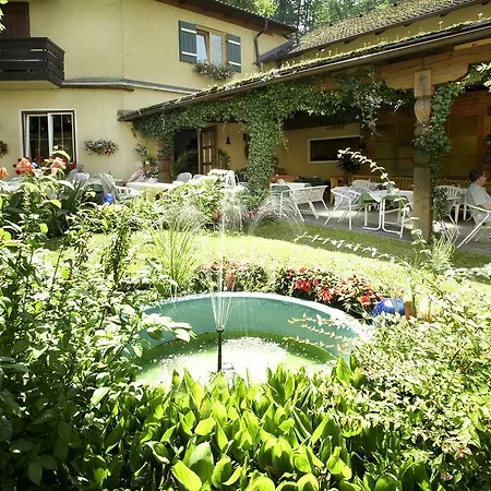 Goldener Ochs Oda ve Kahvaltı Golling an der Salzach